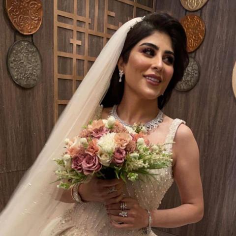 زارا البلوشي-صورة من السوشيال ميديا