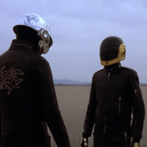صورة Daft Punk من فيديو الخاتمة