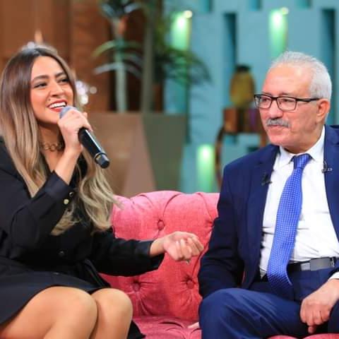 هند عبد الحليم ووالدها-صورة من &quot;تويتر&quot;