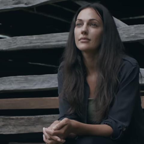 مريم أوزرلي تستعد لحضور العرض الأول لفيلمها في موسكو