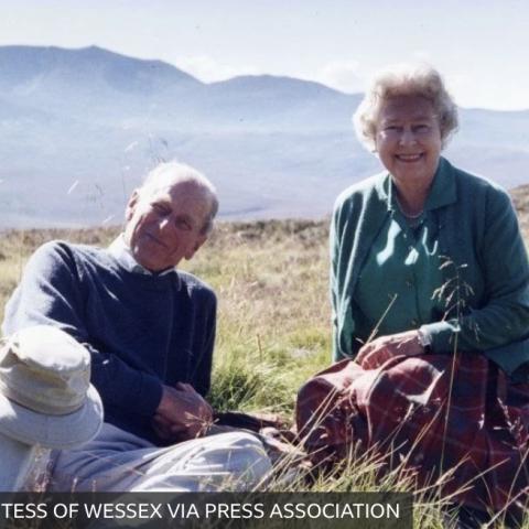 الصورة  من الحساب الرسمي للعائلة المالكة