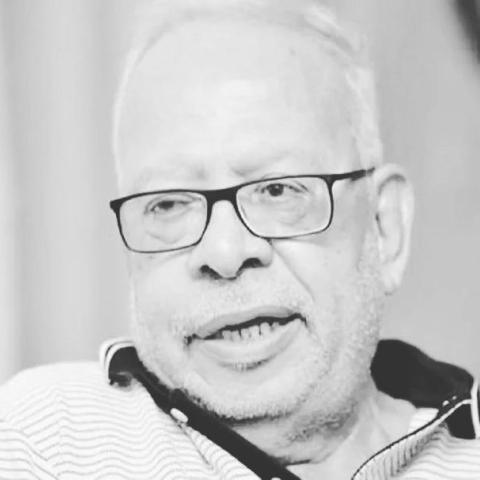 الراحل مصطفى محرم