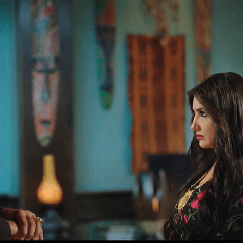 أمير كرارة ومي عمر في &quot;نسل الأغراب&quot;