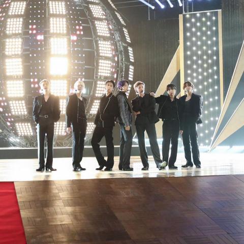 BTS في حفل توزيع جوائز بيلبورد - انستغرام @bbmas