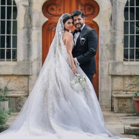 طوني عيسى وزوجته-صورة من السوشيال ميديا