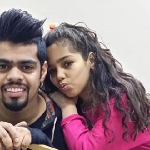 محمد الشعيبي مع شقيقته الراحلة -صورة من انستغرام