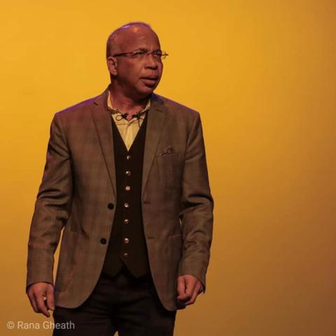 شريف دسوقي-صورة من فيسبوك