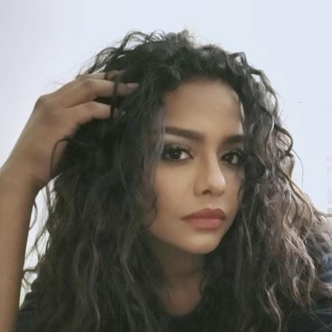 أسماء أبو اليزيد /  انستقرام