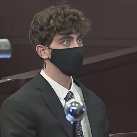 من هو كاميرون هيرن؟ وما هي قضيته التي أثارت الجدل و تصدرت حديث الناس الأيام الماضية؟