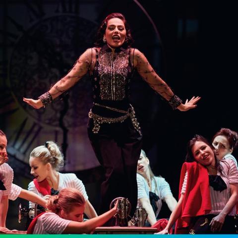 شريهان من كواليس مسرحية &quot;كوكو شانيل&quot;