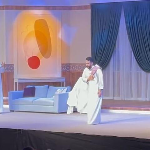 فهد البناي  من العرض المسرحي