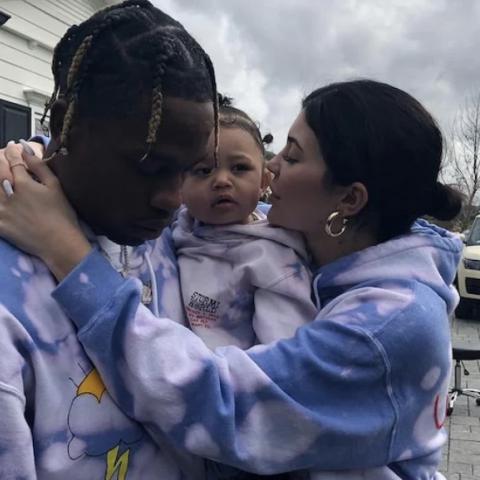 كايلي جينر وترافيس سكوت وابنتهما