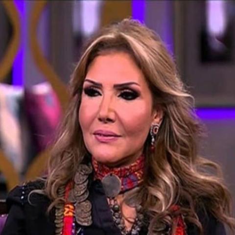 نادية مصطفى