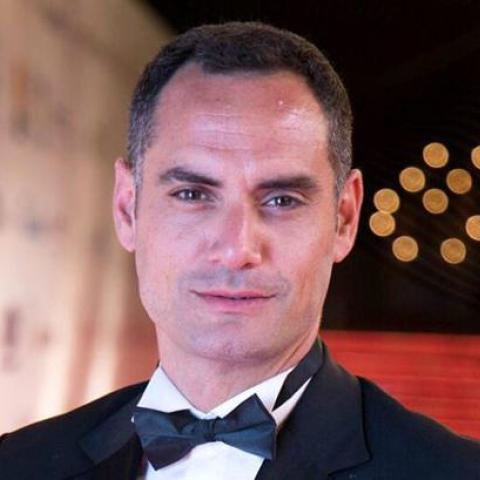 أيمن قيسوني يرد على منتقديه