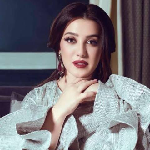 كندة علوش تواصل مشاريعها الفنية الجديدة