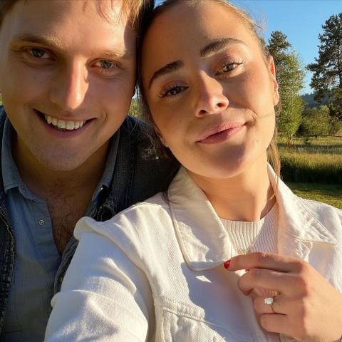 نعومي بايدن وبيتر نيل - انستغرام @naomibiden