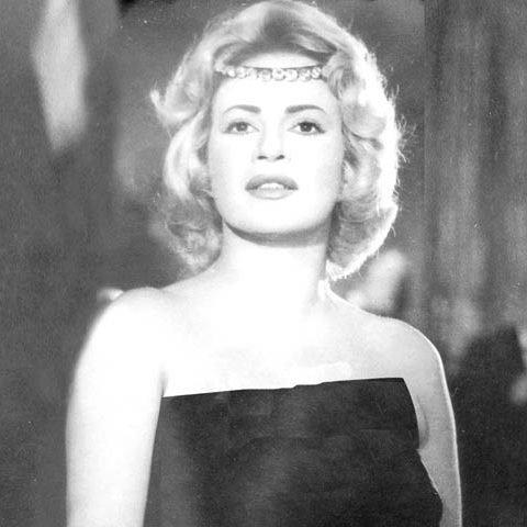 عرض مجموعة من مجوهرات هند رستم في دار سوذبيز العالمية للمزادات