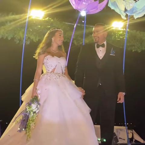 هشام عباس وابنته