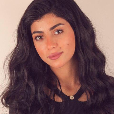 كارولين عزمي - صورة من فيسبوك