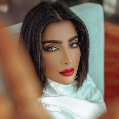 بثينة الرئيسي شخصية معقدة  لأول مرة