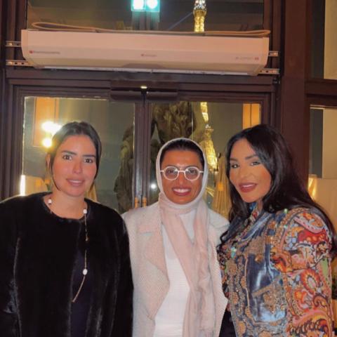 أحلام مع نورة الكعبي في باريس - صورة من إنستقرام