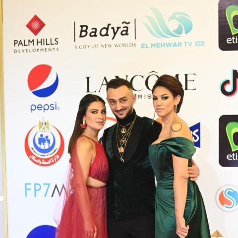 من السجادة الحمراء لفيلم &quot;بنات عبد الرحمن&quot; في مهرجان القاهرة السينمائي