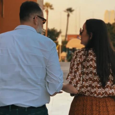 محمد محمود عبد العزيز يعلن زواجه.