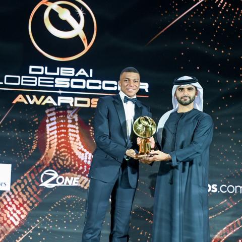 globe soccer