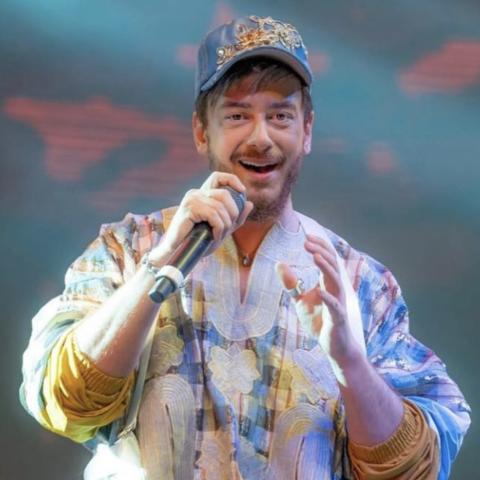 ملابس سعد المجرد في القرية العالمية تحّير جمهوره