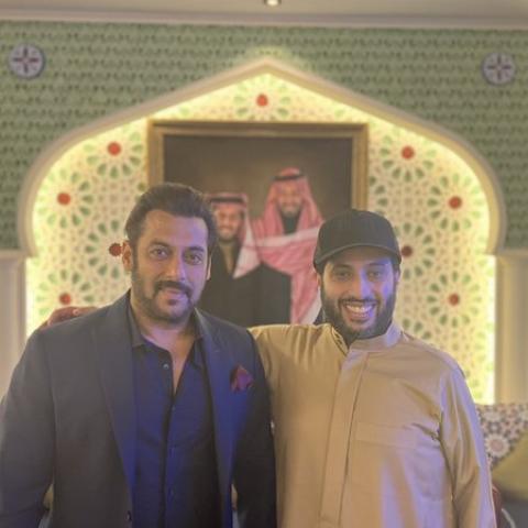 معالي المستشار تركي آل الشيخ وسلمان خان - صورة من تويتر