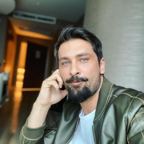 أونور تونا Onur Tuna - صورة من إنستغرام