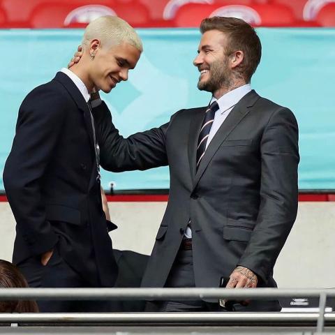 روميو مع والده ديفيد بيكهام - صورة من إنستغرام