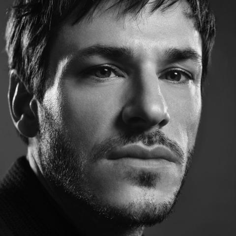 جاسبارد أوليه- انستغرام @chanelofficial