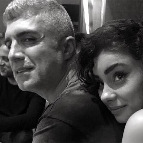 أوزكان دنيز وحبيبته - صورة من إنستاغرام