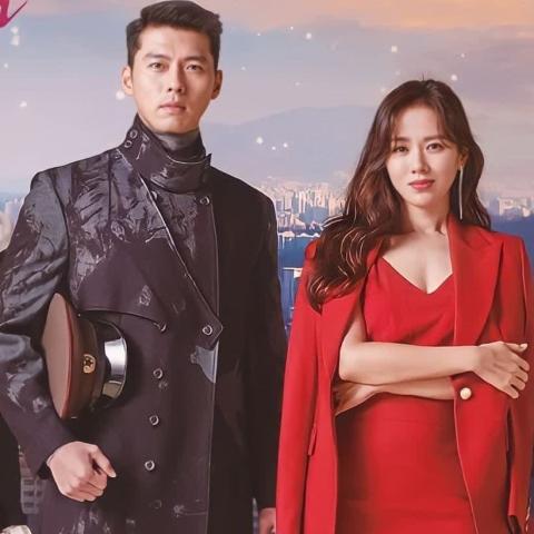 سون يي جن و هيون بين - صورة من إنستغرام Hyun Bin (현빈)