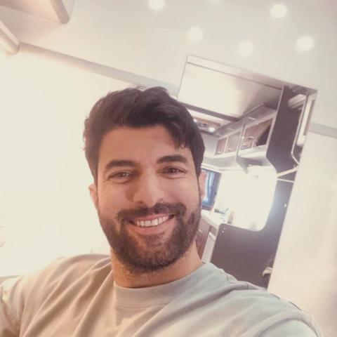 إنجين أكيوريك Engin Akyürek - صورة من انستغرام