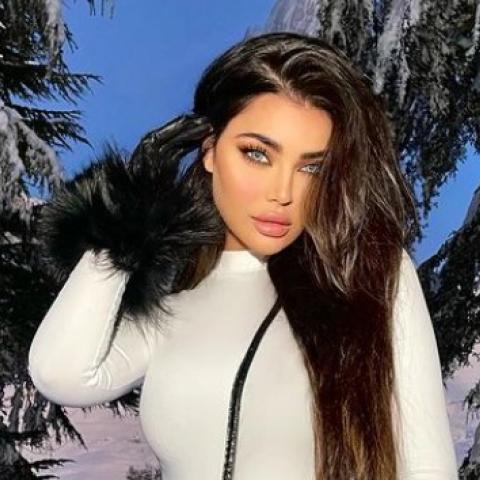 قمر تكشف عن إسم والد إبنتها لونا