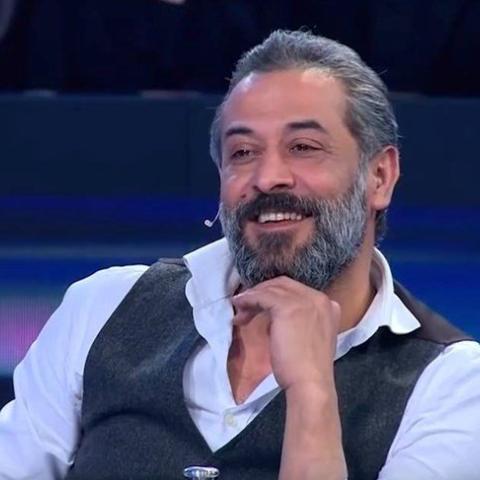 عبد المنعم عمايري يدافع عن الظالم