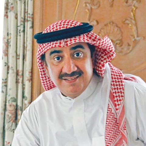 حسن عسيري يدعم المواهب السعودية