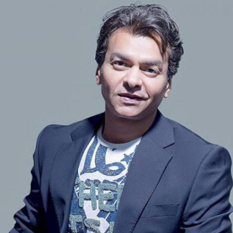 محمد محيي يكشف تفاصيل تتر مسلسل "انحراف"