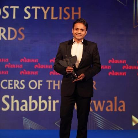 أبورفا ميهتا انستغرام @apoorva1972