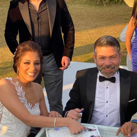 ياسر فرج وزوجته