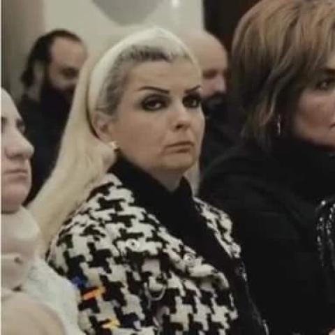 رباب كنعان الى جانب عايدة يوسف من عزاء والدة شكران مرتجى