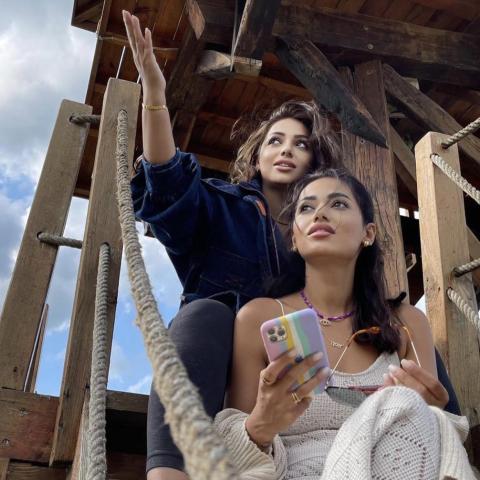 رحمة رياض وشقيقتها - صورة من إنستاغرام