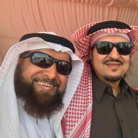 أحمد الدسيماني مع شقيقه خالد سامي