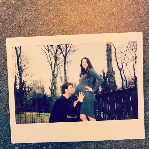 كيفانش تاتليتوغ مع زوجته باشاك ديزر - صورة من انستغرام