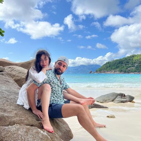 نسليهان أتاغول مع زوجها قادير دوغلو - صورة من إنستغرام