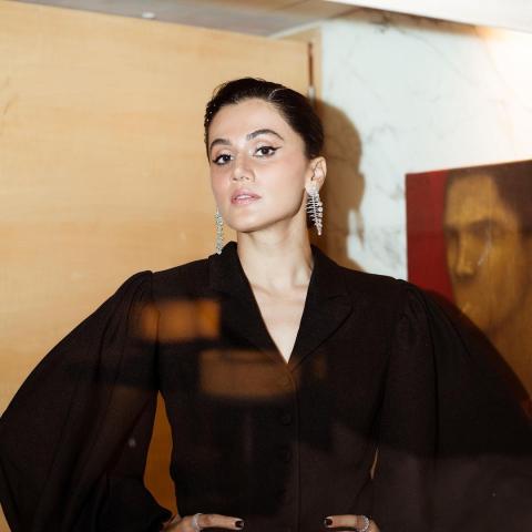 تابسي بانو تختار أزياء داليدا عياش