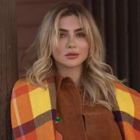 ستيفاني صليبا قريباً بالتركي