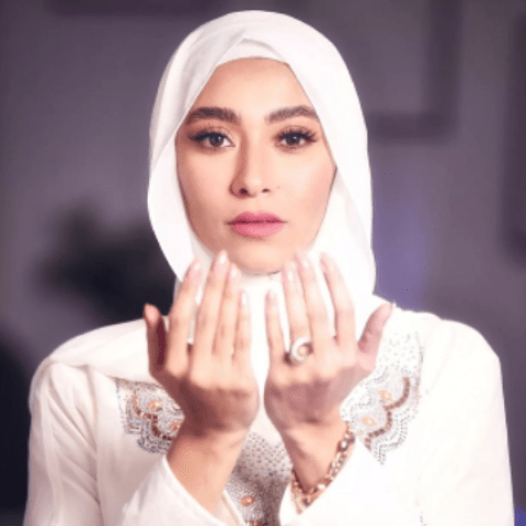 زيزي عادل- انستغرام @zeezee_adel